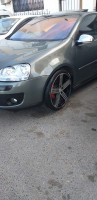 moyenne-berline-volkswagen-golf-5-2008-carat-alger-centre-algerie