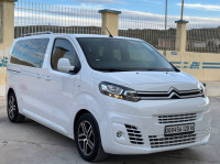 voitures-citroen-jumpy-2020-9-places-chelghoum-laid-mila-algerie