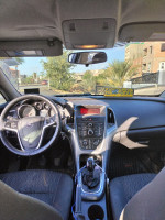 voitures-opel-astra-2015-larbaa-blida-algerie