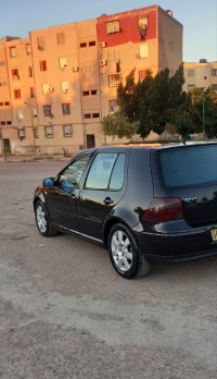 voitures-volkswagen-golf-4-2003-pacific-remchi-tlemcen-algerie