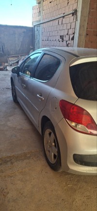 سيارات-peugeot-207-2010-ولهاصة-الغرابة-عين-تيموشنت-الجزائر