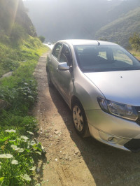 voitures-dacia-logan-2015-tizi-ouzou-algerie