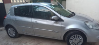 voitures-renault-clio-3-2010-issers-boumerdes-algerie