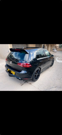 voitures-volkswagen-golf-7-2015-highline-alger-centre-algerie