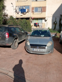 voitures-fiat-grande-punto-2009-bachdjerrah-alger-algerie