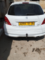 voitures-peugeot-207-2011-algerie