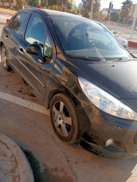 voitures-peugeot-207-2010-tiaret-algerie