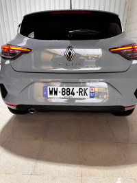 voitures-renault-clio-5-2024-evolution-clio5-gris-nardo-annaba-algerie