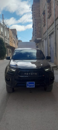 voitures-toyota-hilux-pick-up-gr-2023-sport-djelfa-algerie