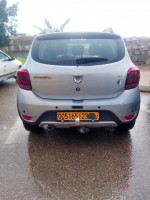 voitures-dacia-sandero-2023-stepway-techroad-aflou-laghouat-algerie