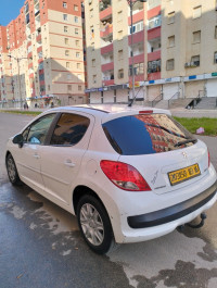 voitures-peugeot-207-2013-belouizdad-alger-algerie