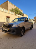 utilitaire-toyota-hilux-2014-laghouat-algerie