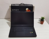 HP OMEN 17 RYZEN AI 9 365 RTX 5070 RAM 32GB DDR5 SSD 1TB ÉCRAN 17" QHD thumbnail 4