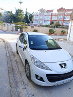 voitures-peugeot-207-2012-jijel-algerie