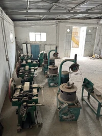 ATELIER Machine à clou 