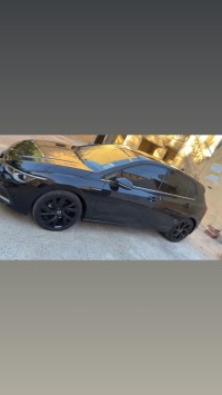 سيارات-volkswagen-golf-8-2023-بئر-خادم-الجزائر
