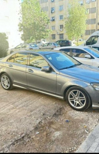 voitures-mercedes-classe-c-2009-220-constantine-algerie