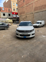 voitures-volkswagen-tiguan-2015-r-line-amdoukal-batna-algerie