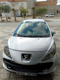 voitures-peugeot-207-2009-ensigha-khenchela-algerie