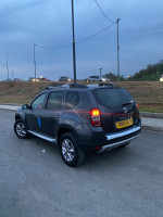 voitures-dacia-duster-2014-facelift-ambiance-zeralda-alger-algerie