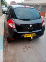 voitures-renault-clio-3-2010-abou-el-hassan-chlef-algerie