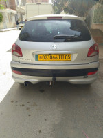 voitures-peugeot-206-plus-2011-batna-algerie