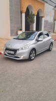 voitures-peugeot-208-2014-allure-bouira-algerie