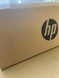 Hp i3 11th +une table