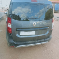 voitures-renault-kangoo-stepway-2024-skikda-algerie