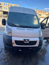 utilitaire-peugeot-boxer-2012-hamma-setif-algerie