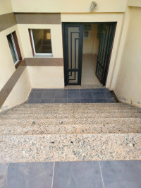 appartement-vente-f4-alger-bouzareah-algerie