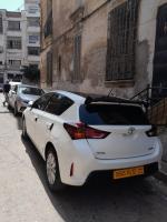 moyenne-berline-toyota-auris-2014-el-bayadh-algerie