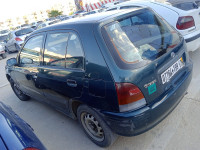 سيارة-صغيرة-toyota-starlet-1999-قسنطينة-الجزائر