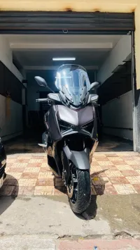 Yamaha Xmax 2025