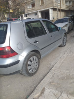 moyenne-berline-volkswagen-golf-4-2001-constantine-algerie