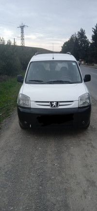 voitures-citroen-berlingo-2013-medea-algerie