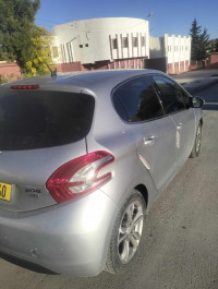 voitures-peugeot-208-2013-khenchela-algerie