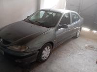 سيارات-renault-megane-clasic-2002-مجبر-المدية-الجزائر
