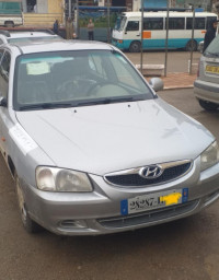 voitures-hyundai-accent-2013-gls-laghouat-algerie