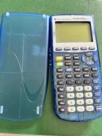 Calculatrice scientifique Texas instruments Ti 83 plus