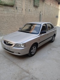 سيارات-hyundai-accent-2012-شلالة-العذاورة-المدية-الجزائر