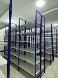 ETAGERE ET RAYONNAGE MÉTALLIQUE 