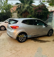 voitures-renault-clio5-2021-intense-jijel-algerie