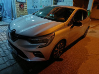 voitures-renault-clio5-2021-intense-jijel-algerie