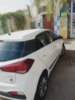 moyenne-berline-hyundai-i20-2019-ouargla-algerie