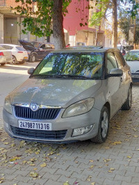 voitures-skoda-fabia-2013-fresh-baraki-alger-algerie