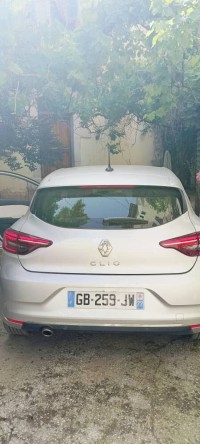 cars-renault-clio-5-2021-intense-constantine-algeria