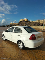 voitures-chevrolet-aveo-4-portes-2013-alger-centre-algerie