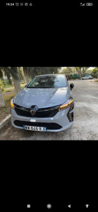 voitures-renault-clio-5-2024-evolution-hamma-bouziane-constantine-algerie