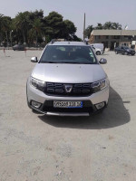 voitures-dacia-sandero-2018-stepway-restylee-alger-centre-algerie